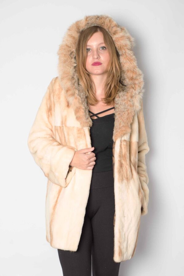 Coat mink gold-white